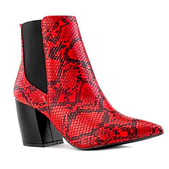 Zadig & Voltaire - Red & Black Snake Skin Print Short Boots  QUPID Red Hot Snakeskin Chunky 2.5” Heel Ankle Boots Size 8.5 Fireside Footwear